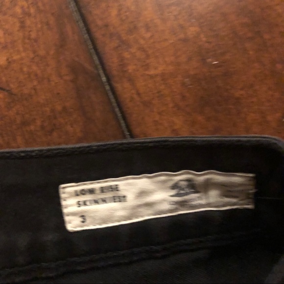 Black Bullhead Low-rise Skinniest Skinny Jeans - Picture 4 of 4